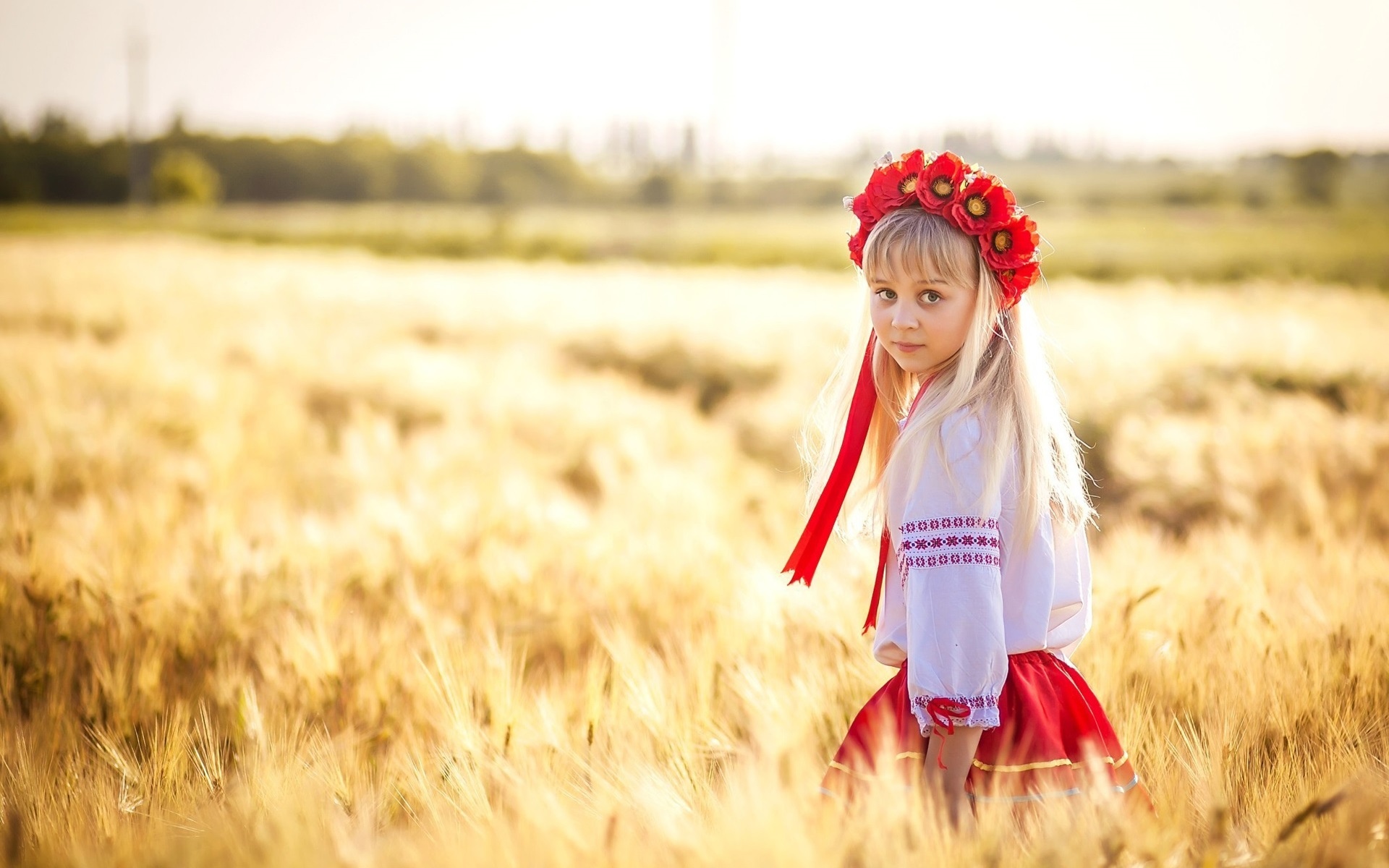 乌克兰小女孩儿写真图片